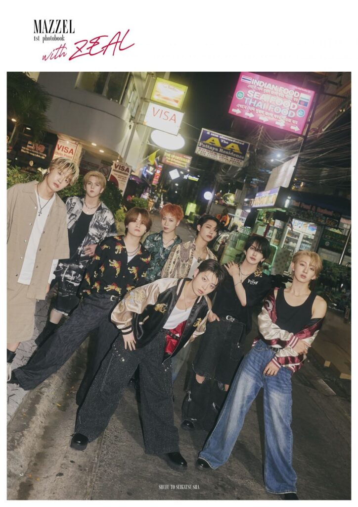 MAZZEL 1st photobook with ZEAL 公式写真(撮影:五十嵐勇生/©JUNON)