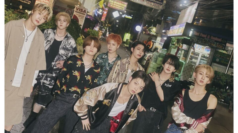 MAZZEL 1st photobook with ZEAL 公式写真（撮影：五十嵐勇生／©JUNON）